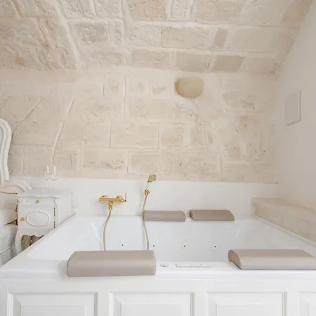 Apartment Reale - Con Vasca Idromassaggio Nel Centro Storico Monopoli